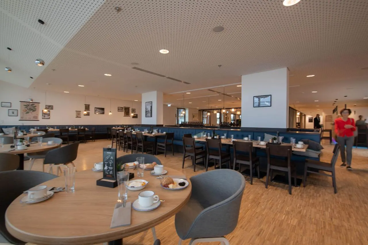 Jufa Hotel Hamburg Hafencity 4*,  Alemania